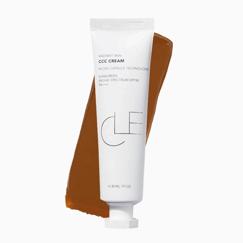 Laat je huid stralen met de CCC Cream van CLE Cosmetics! Deze lichte alles-in-een primer en foundation bevat een indrukwekkende SPF50 PA+++, en het beste van alles: het is volledig vegan en dierproefvrij!