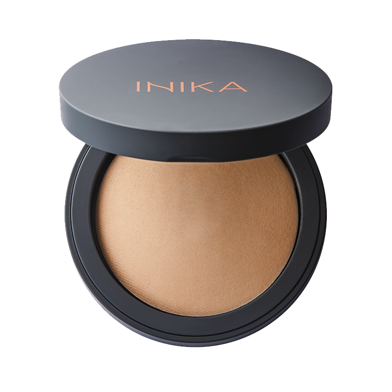 Deze award winnende minerale poeder foundation van INIKA geeft de perfecte basis en verstopt de huid niet en absorbeert overtollig olie uit de poriën. De mineral foundation is prachtige op te bouwen en geeft een lichte of volledige dekking voor elke gelegenheid. Ook is deze foundation geschikt voor de gevoelige huid door de krachtige werking van Squalaan uit olijven en Magnolia Bark Extract.