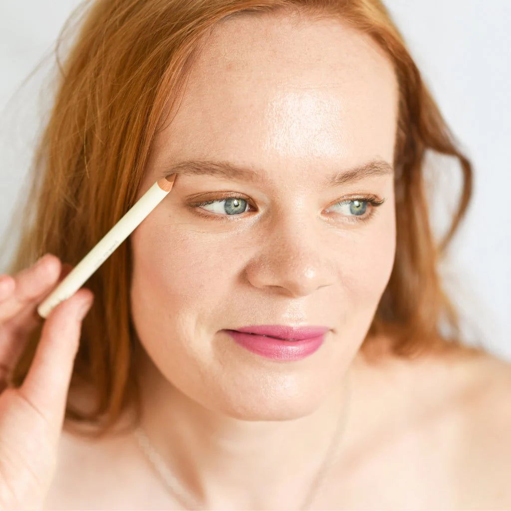 Almond Oil Eyebrow Pencil - Wenkbrauwpotlood Perfect