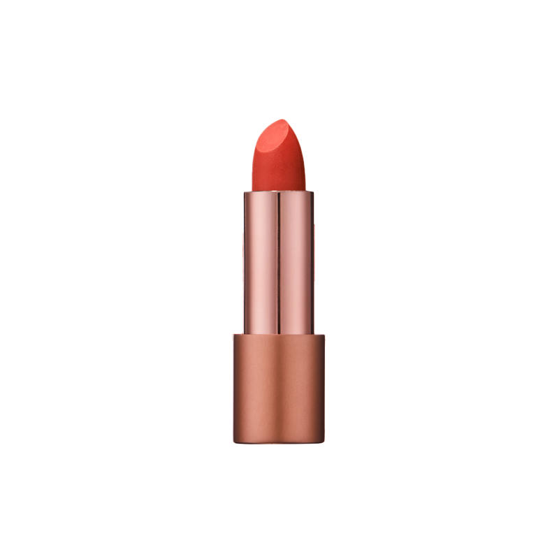 INIKA Organic Vegan Lipsticks bevatten biologische natuurlijke Shea boter, Argan olie en Jojoba die naast het geven van een prachtige volle kleur, ook intens verzorgen, beschermen én hydrateren. Deze veganistische en halal lipstick zit vol met pure minerale pigmenten en is verrijkt met vitamine E. Een verzorgende romige formule met een volle intense kleur voor mooie verzorgde lippen. 